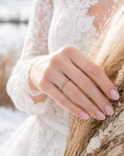 Load image into Gallery viewer, A delicate bouquet of diamonds
