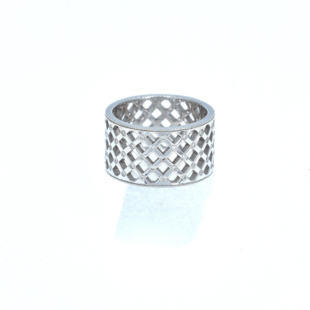 Signature Ring - Golden Basket - Only Diamonds