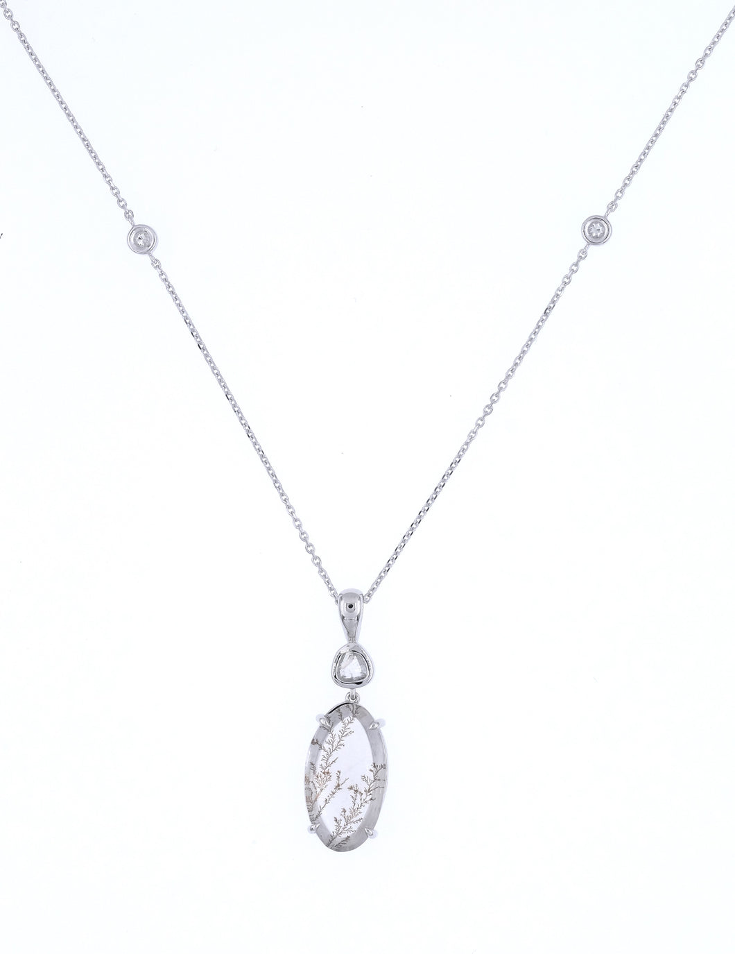 Hyde Park in winter - necklace