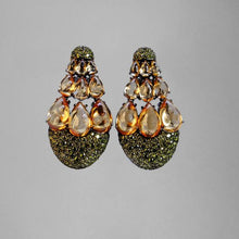 Load image into Gallery viewer, Lavender Sky Earrings Champagne / 18Kt Yellow Clip Earrings